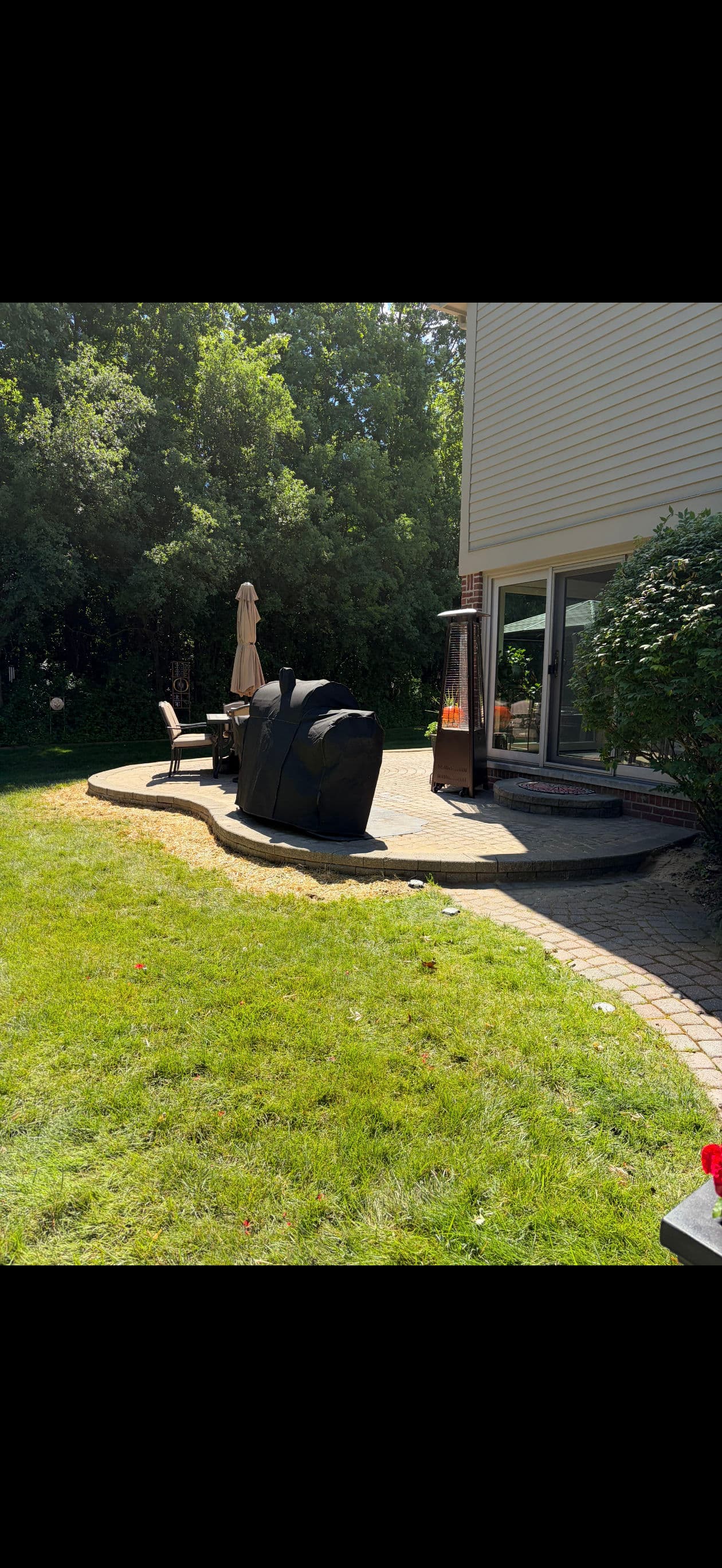 Gallery photos for Paver Patio Rebuild with Proper Edging Wall and Limestone Base: Image #1